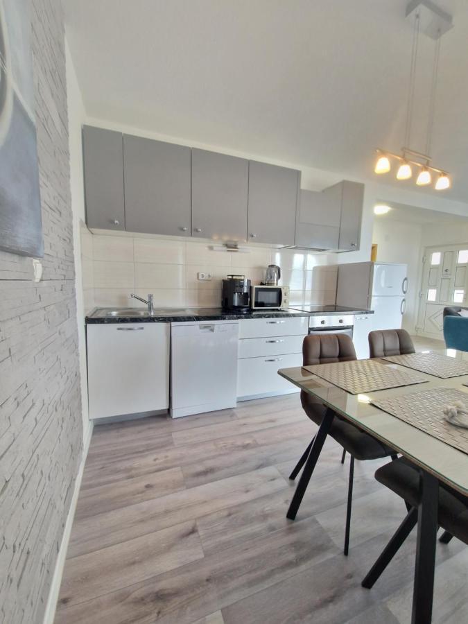 Luxury Apartments Silva With Sea View Okrug Gornji Buitenkant foto