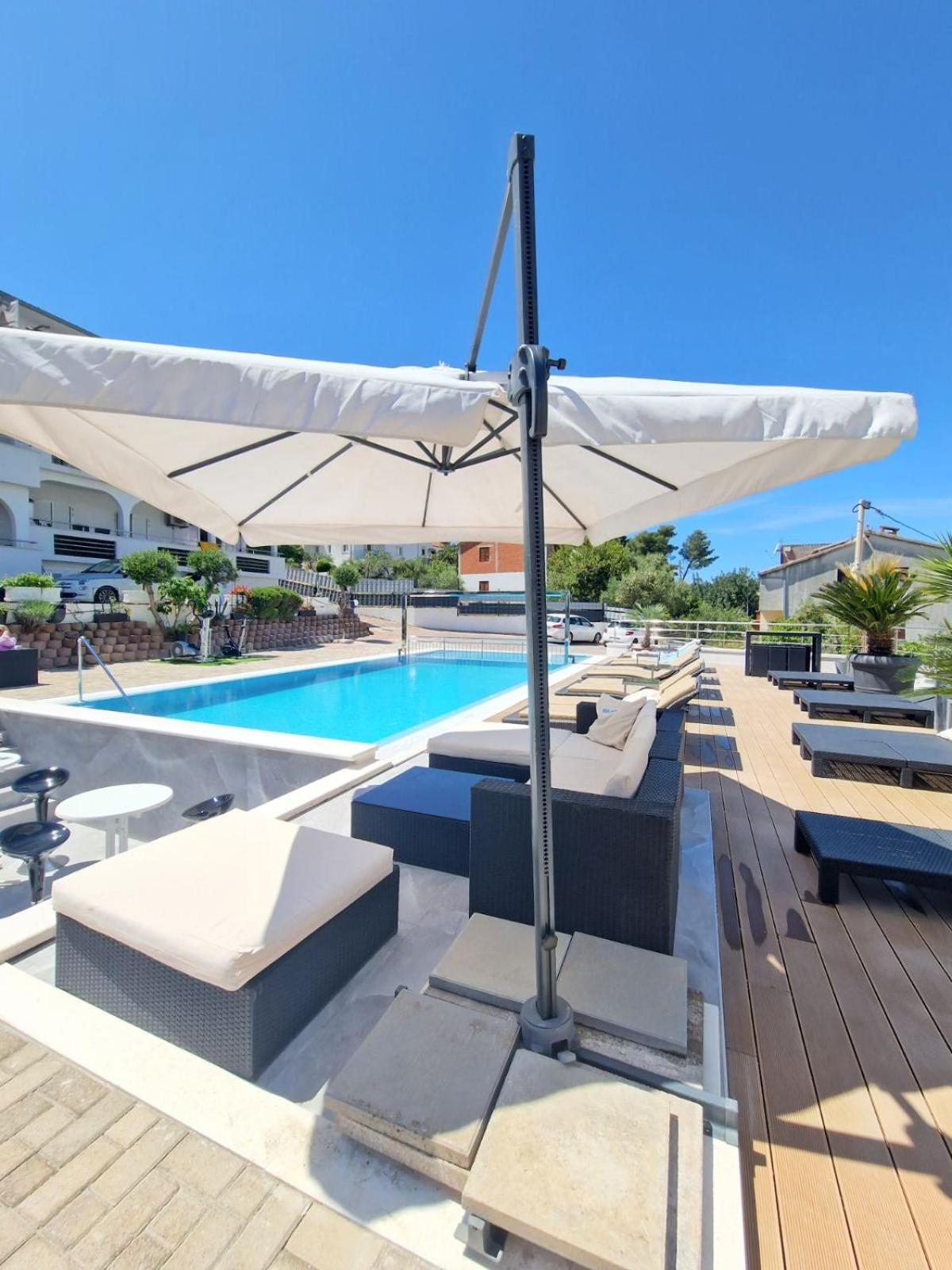 Luxury Apartments Silva With Sea View Okrug Gornji Buitenkant foto