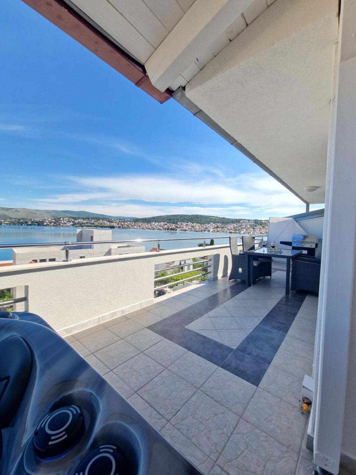 Luxury Apartments Silva With Sea View Okrug Gornji Buitenkant foto